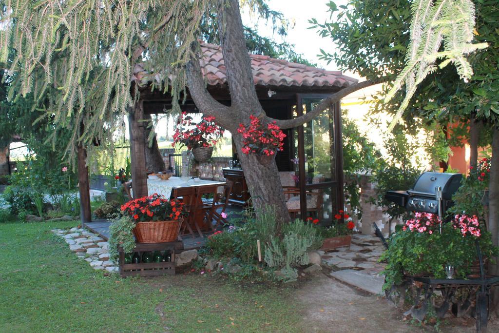 Gasthaus Casa Giuliana Calosso Exterior foto